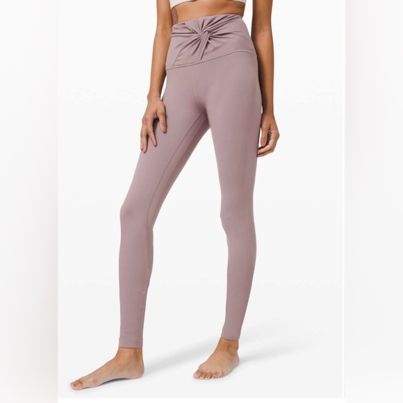 Lululemon lavender align leggings, twisted waist size 6 - Picture 4 of 4